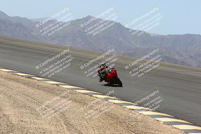 media/Apr-10-2022-SoCal Trackdays (Sun) [[f104b12566]]/Bowl (11am)/